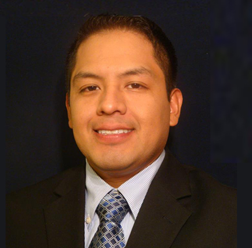 Dr. Bernardo Hernández